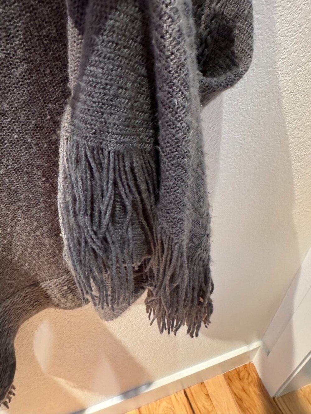 2 Chic Fringe Poncho Sweater One Size Gray - Picture 3 of 5
